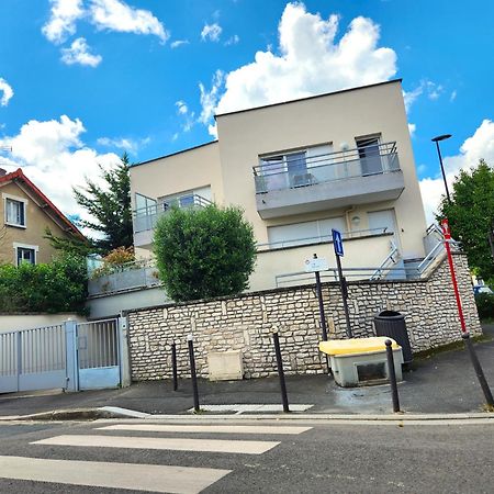 Superbe Appartement ,Proche De Paris, Dans Residence Privee , Ideal Familles, Parking Et Wifi Gratuits! ! ! Vitry-sur-Seine Ngoại thất bức ảnh