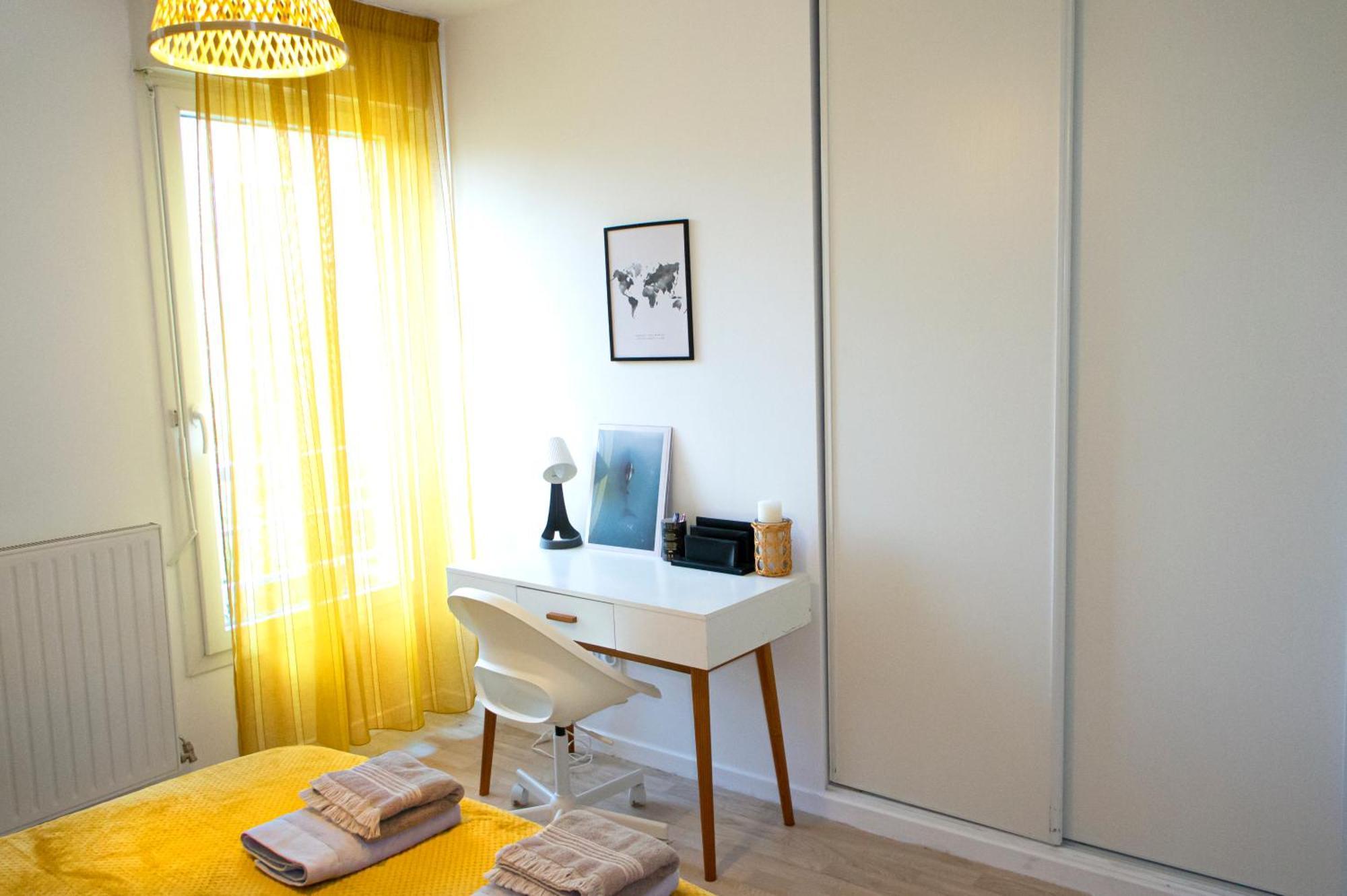 Superbe Appartement ,Proche De Paris, Dans Residence Privee , Ideal Familles, Parking Et Wifi Gratuits! ! ! Vitry-sur-Seine Ngoại thất bức ảnh
