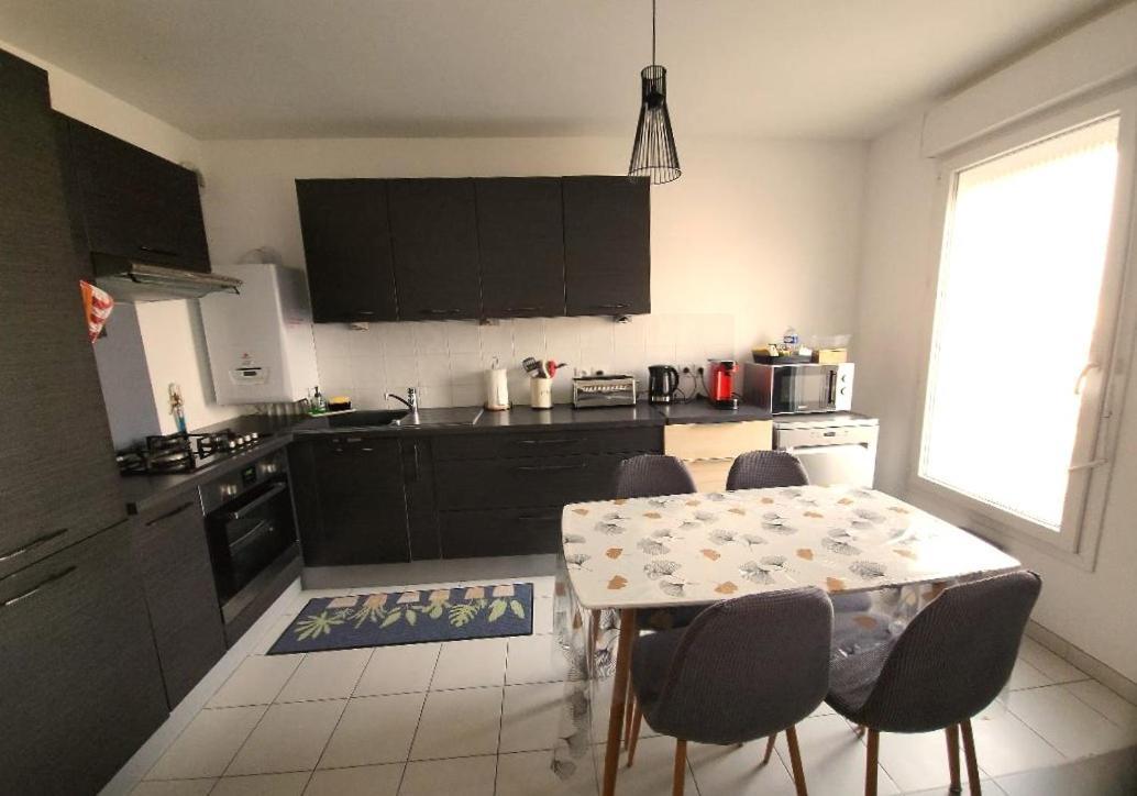 Superbe Appartement ,Proche De Paris, Dans Residence Privee , Ideal Familles, Parking Et Wifi Gratuits! ! ! Vitry-sur-Seine Ngoại thất bức ảnh