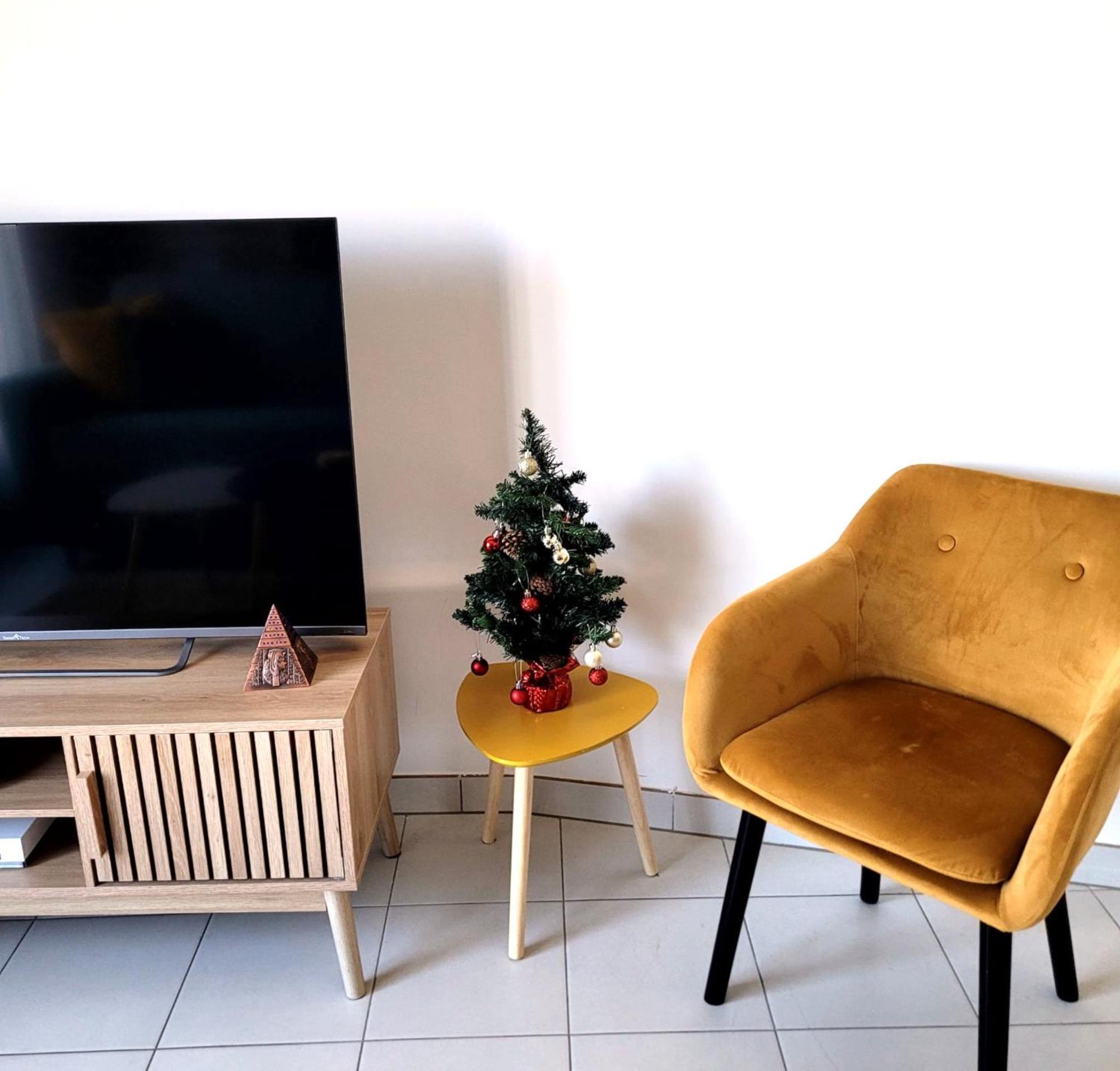 Superbe Appartement ,Proche De Paris, Dans Residence Privee , Ideal Familles, Parking Et Wifi Gratuits! ! ! Vitry-sur-Seine Ngoại thất bức ảnh
